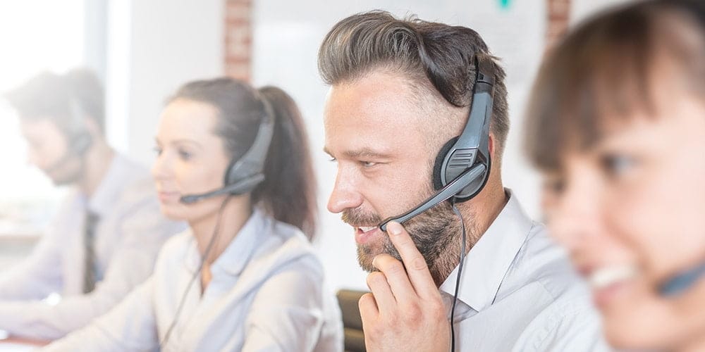 Excelencia en la Atención Telefónica «Call Me»