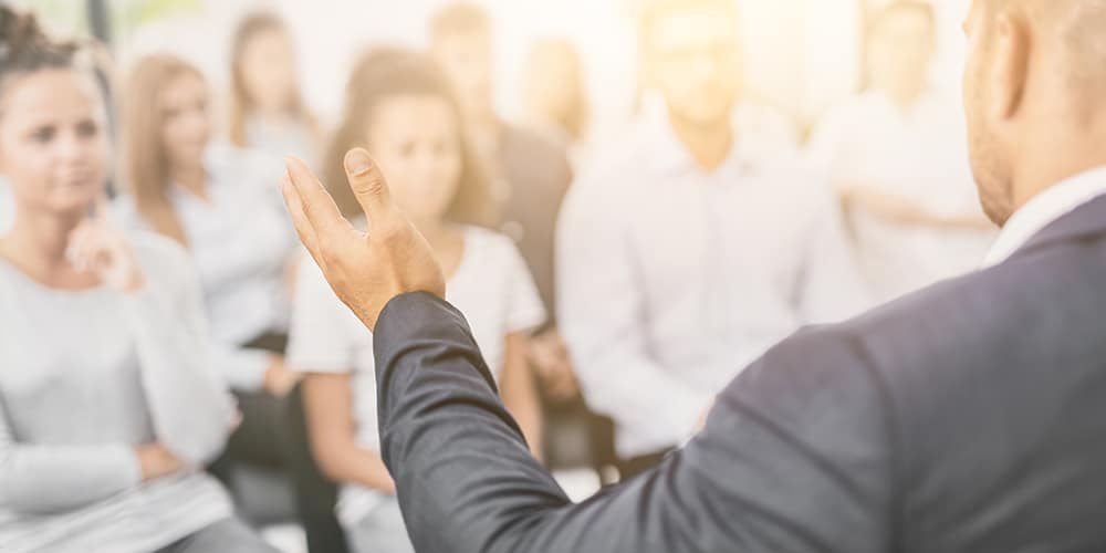 Hablar en Público con Impacto con «Best Talks»