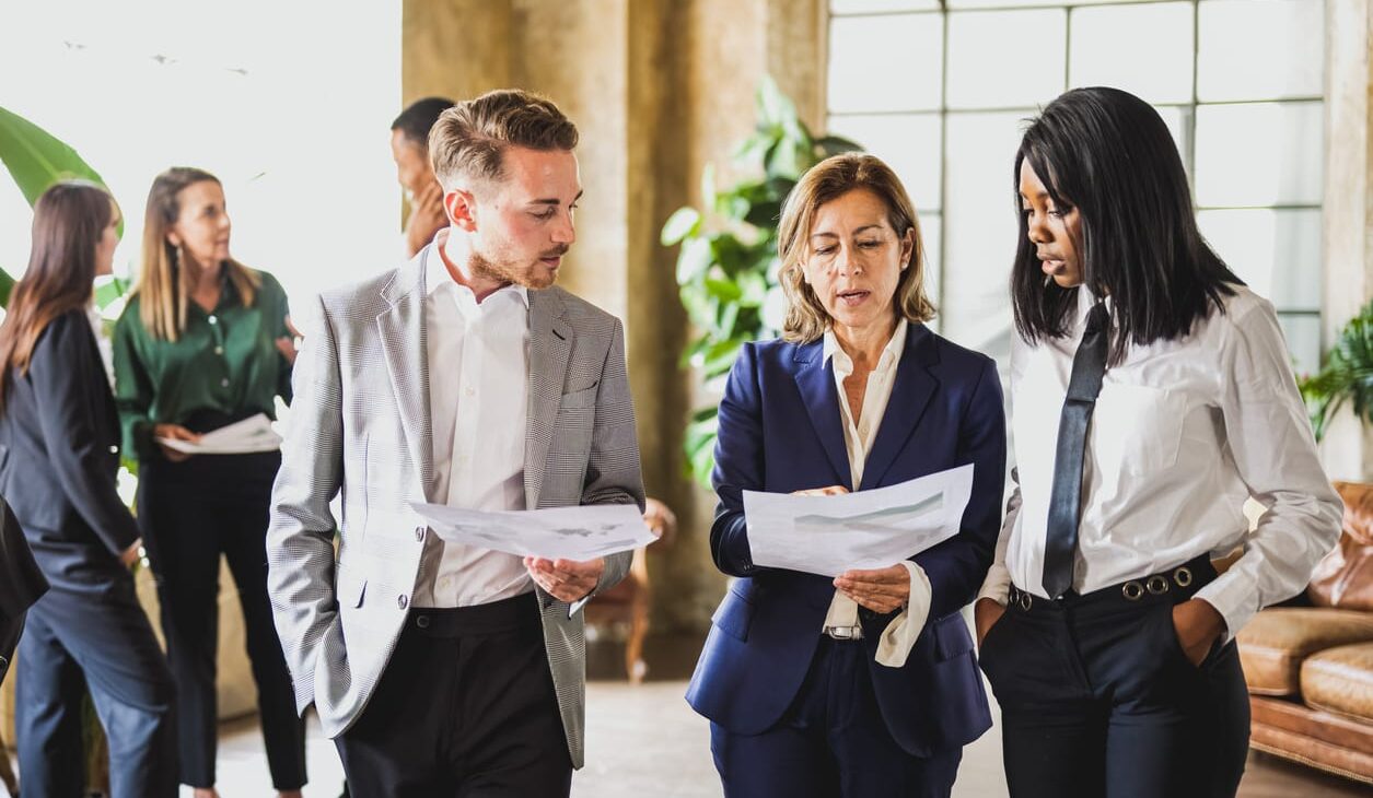 Informe de Sostenibilidad: Requisitos CSRD y ESRS